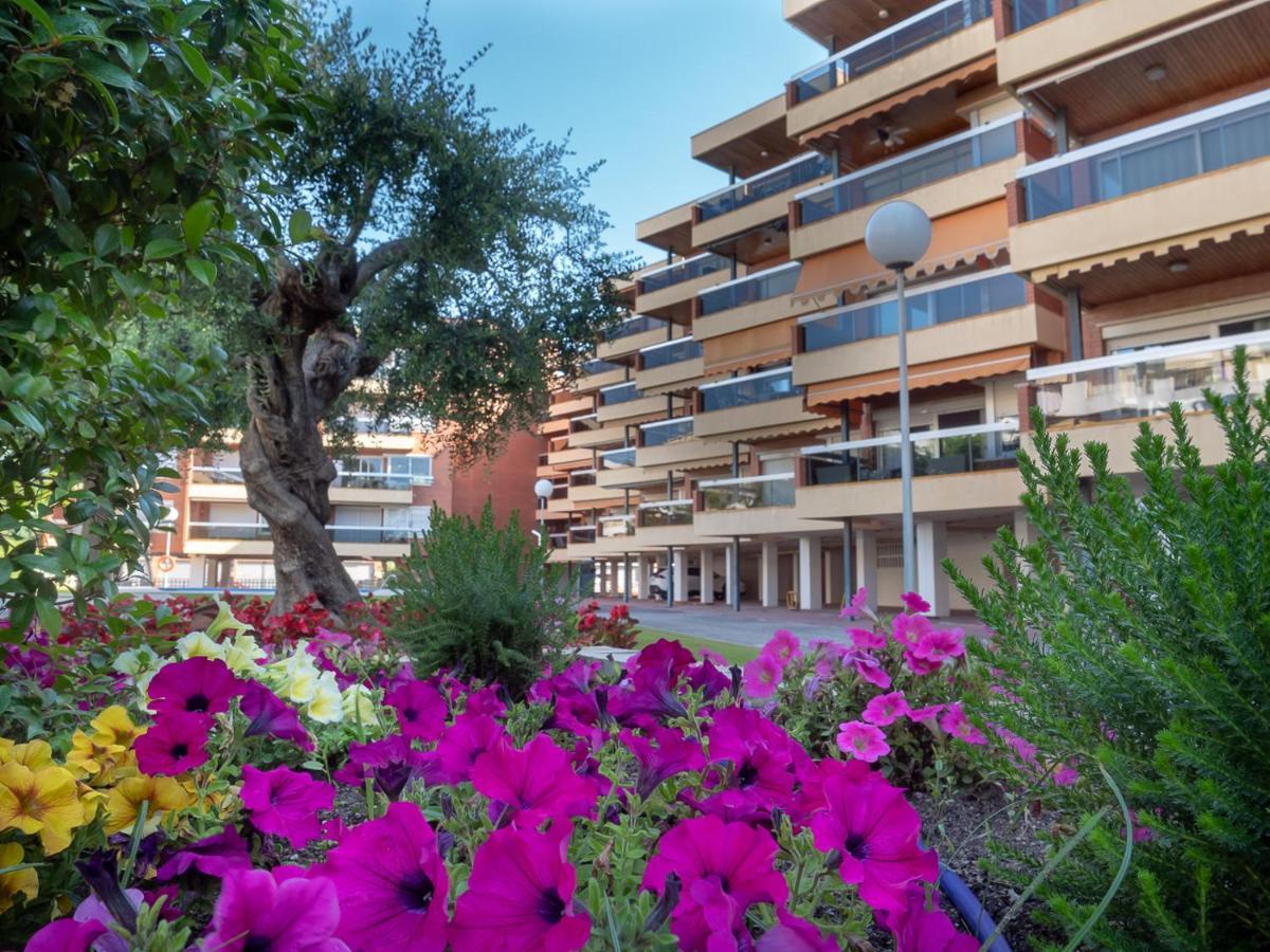 Apartaments Voralmar - Mas D'En Gran カンブリルス エクステリア 写真